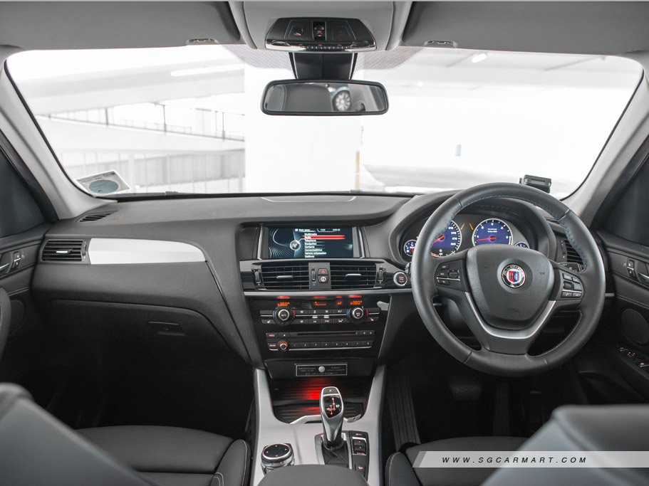https://i.i-sgcm.com/new_cars/cars/11511/11511_g26
