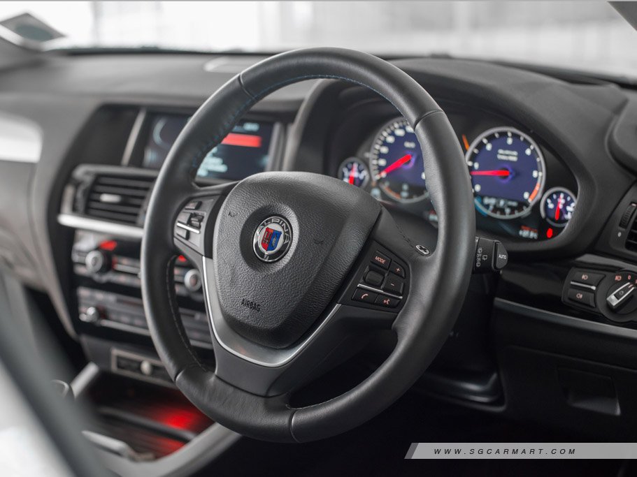 https://i.i-sgcm.com/new_cars/cars/11511/11511_g27