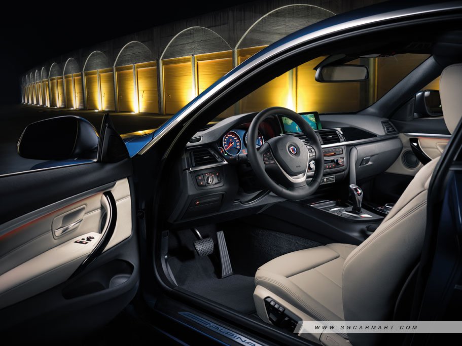 https://i.i-sgcm.com/new_cars/cars/11512/11512_g14