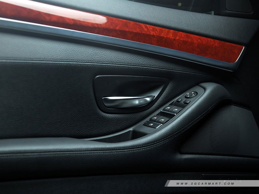 https://i.i-sgcm.com/new_cars/cars/11513/11513_g7