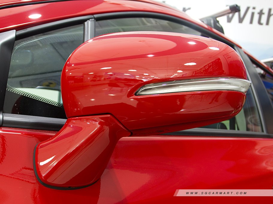 https://i.i-sgcm.com/new_cars/cars/11516/11516_g10