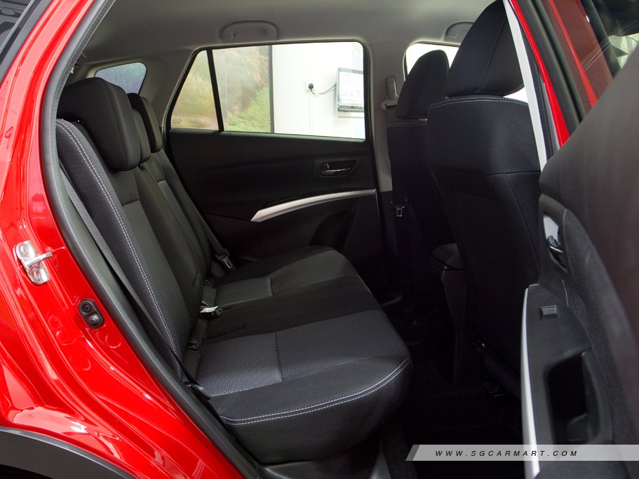 https://i.i-sgcm.com/new_cars/cars/11516/11516_g16