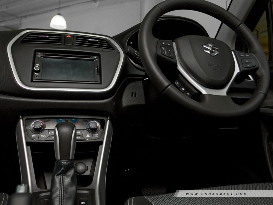 https://i.i-sgcm.com/new_cars/cars/11516/11516_g17