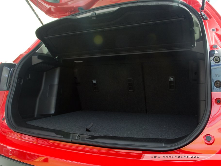 https://i.i-sgcm.com/new_cars/cars/11516/11516_g29