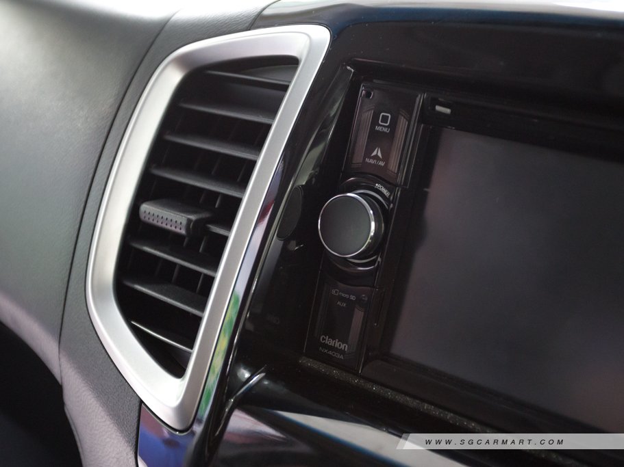 https://i.i-sgcm.com/new_cars/cars/11517/11517_g23