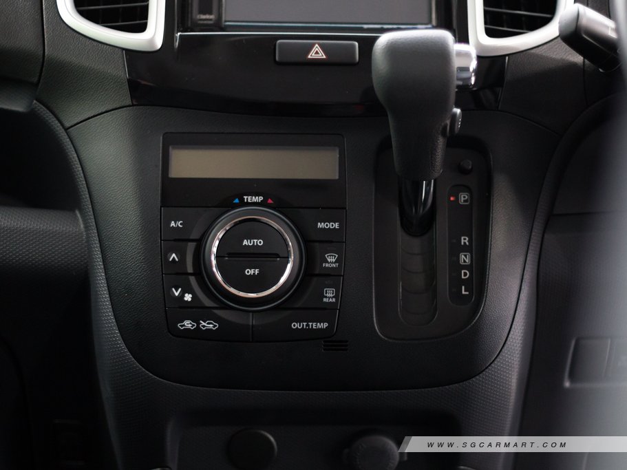 https://i.i-sgcm.com/new_cars/cars/11517/11517_g25