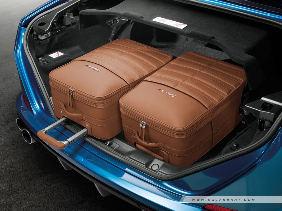 https://i.i-sgcm.com/new_cars/cars/11519/11519_g14