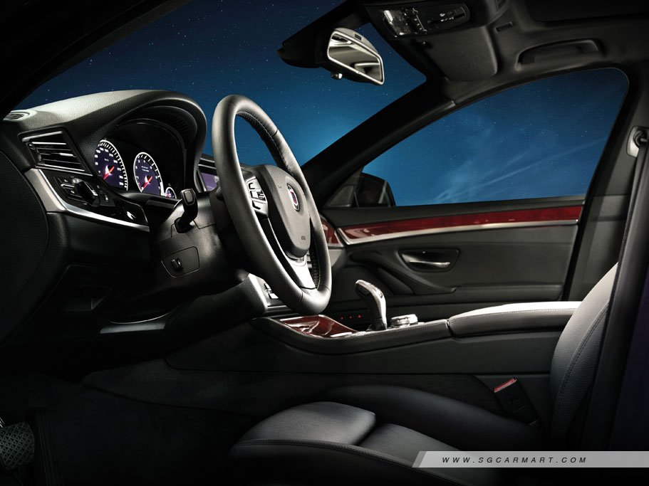 https://i.i-sgcm.com/new_cars/cars/11523/11523_g3