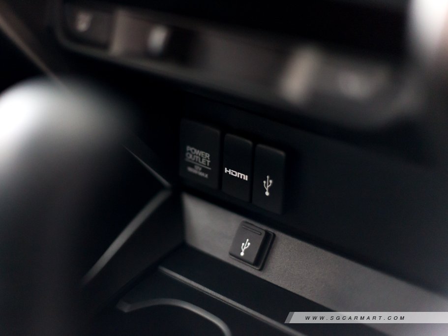 https://i.i-sgcm.com/new_cars/cars/11527/11527_g43