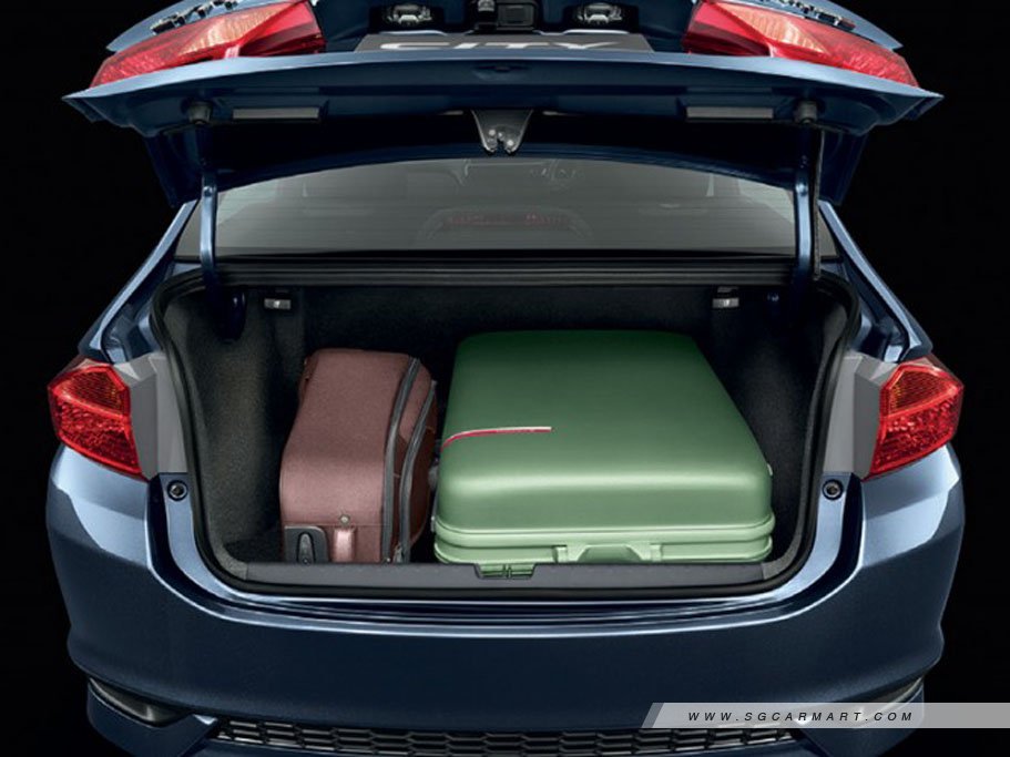 https://i.i-sgcm.com/new_cars/cars/11527/11527_g64