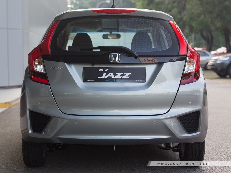 https://i.i-sgcm.com/new_cars/cars/11531/11531_g23