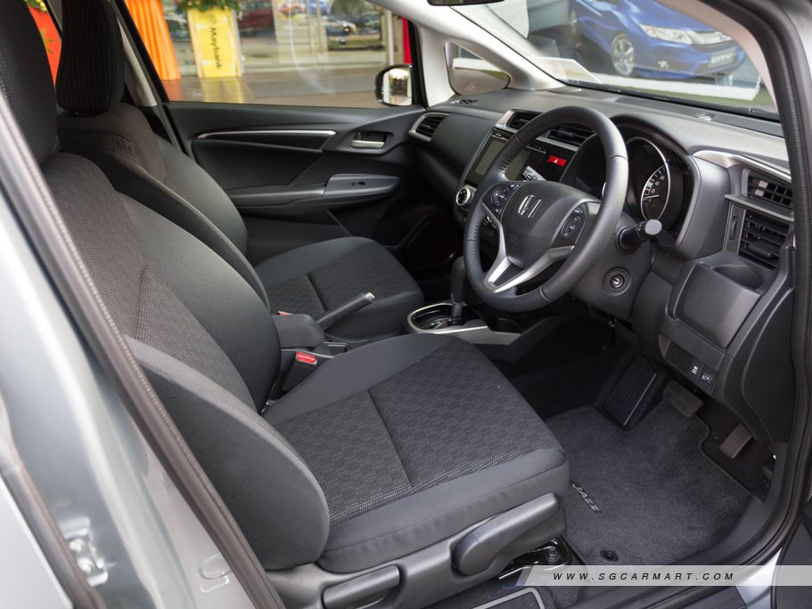 https://i.i-sgcm.com/new_cars/cars/11531/11531_g32