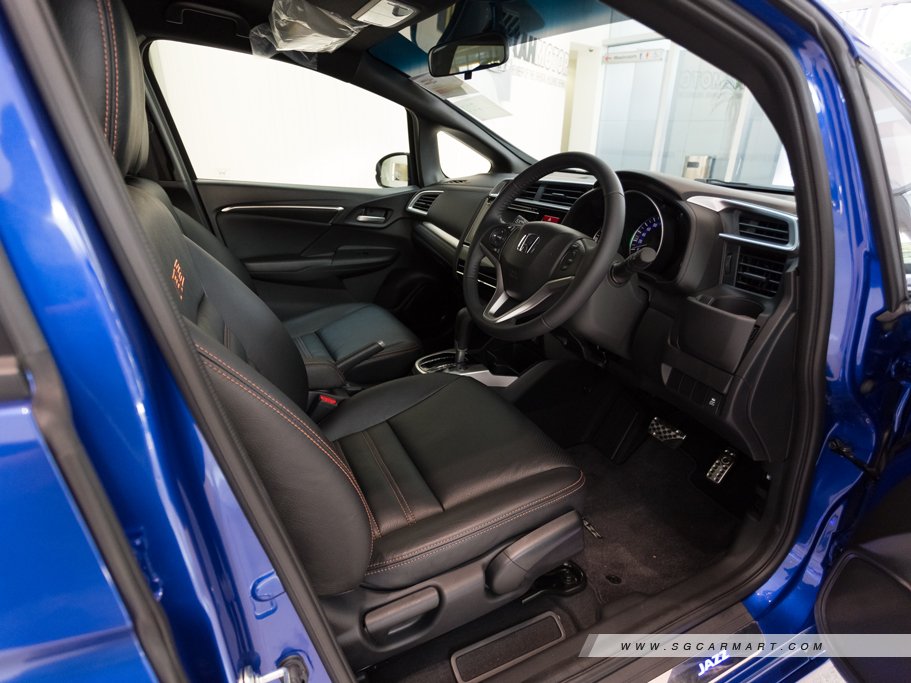 https://i.i-sgcm.com/new_cars/cars/11531/11531_g63