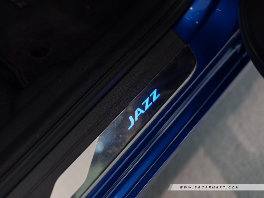https://i.i-sgcm.com/new_cars/cars/11531/11531_g79