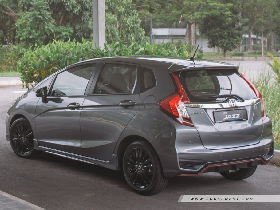 https://i.i-sgcm.com/new_cars/cars/11531/11531_g95