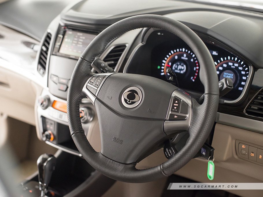 https://i.i-sgcm.com/new_cars/cars/11535/11535_g12