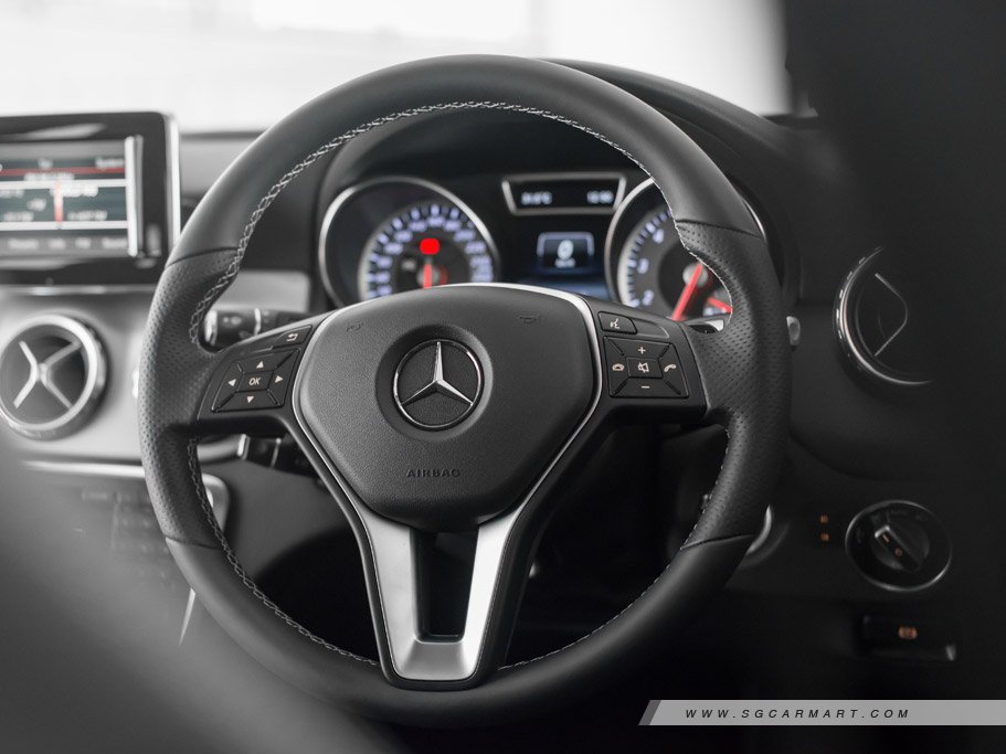 https://i.i-sgcm.com/new_cars/cars/11543/11543_g24
