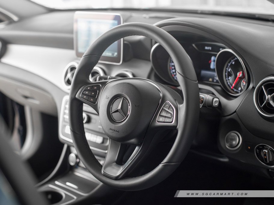 https://i.i-sgcm.com/new_cars/cars/11543/11543_g64