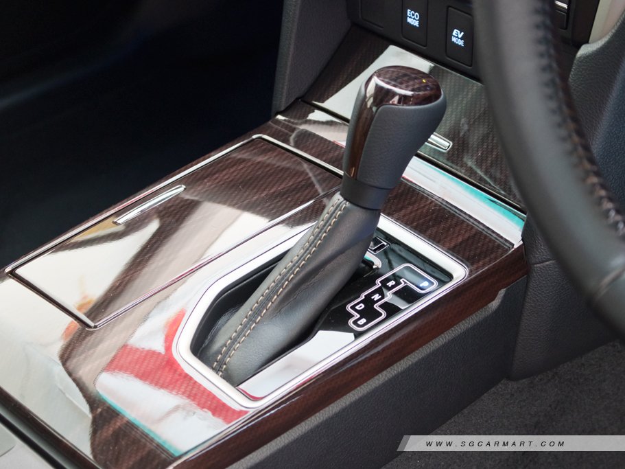 https://i.i-sgcm.com/new_cars/cars/11546/11546_g17