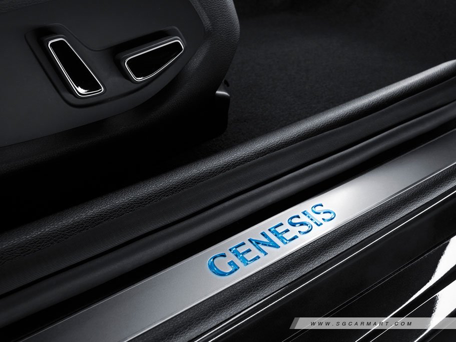 https://i.i-sgcm.com/new_cars/cars/11547/11547_g23