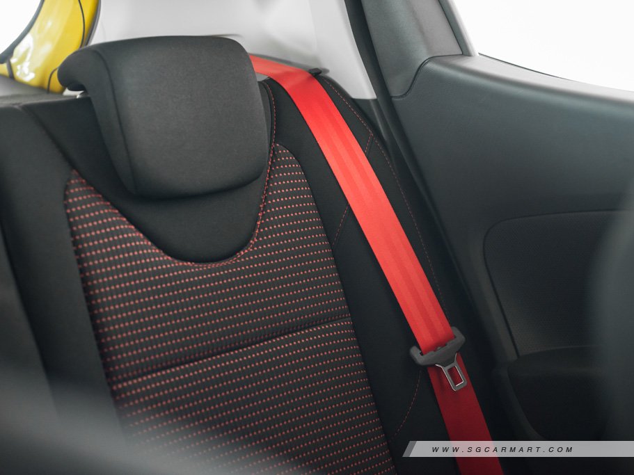https://i.i-sgcm.com/new_cars/cars/11554/11554_g38