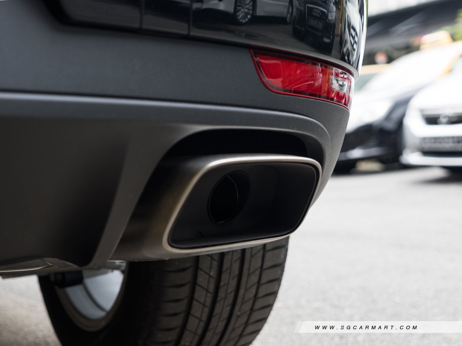 https://i.i-sgcm.com/new_cars/cars/11555/11555_g15