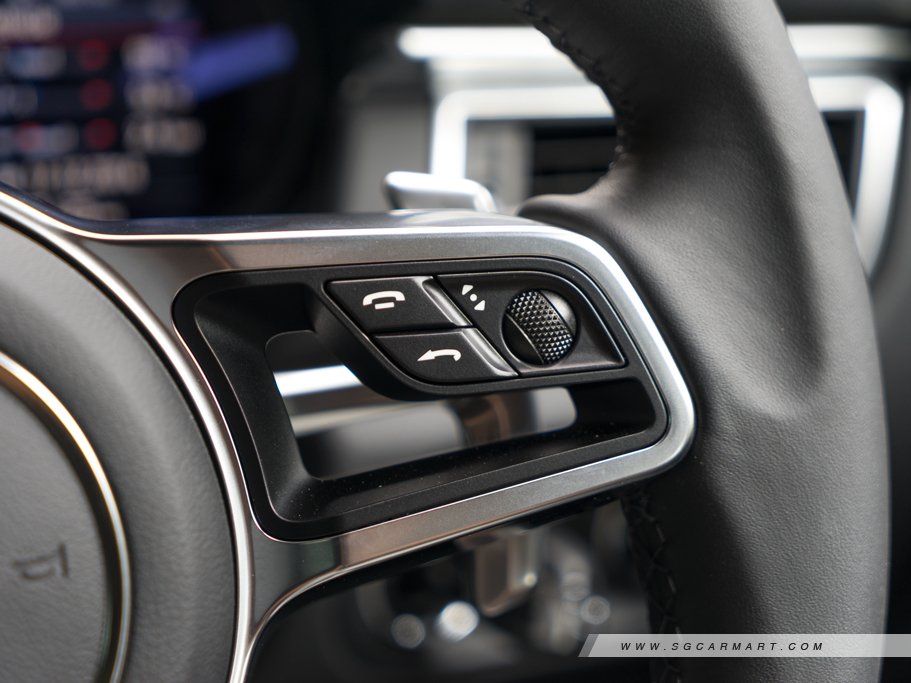 https://i.i-sgcm.com/new_cars/cars/11555/11555_g24