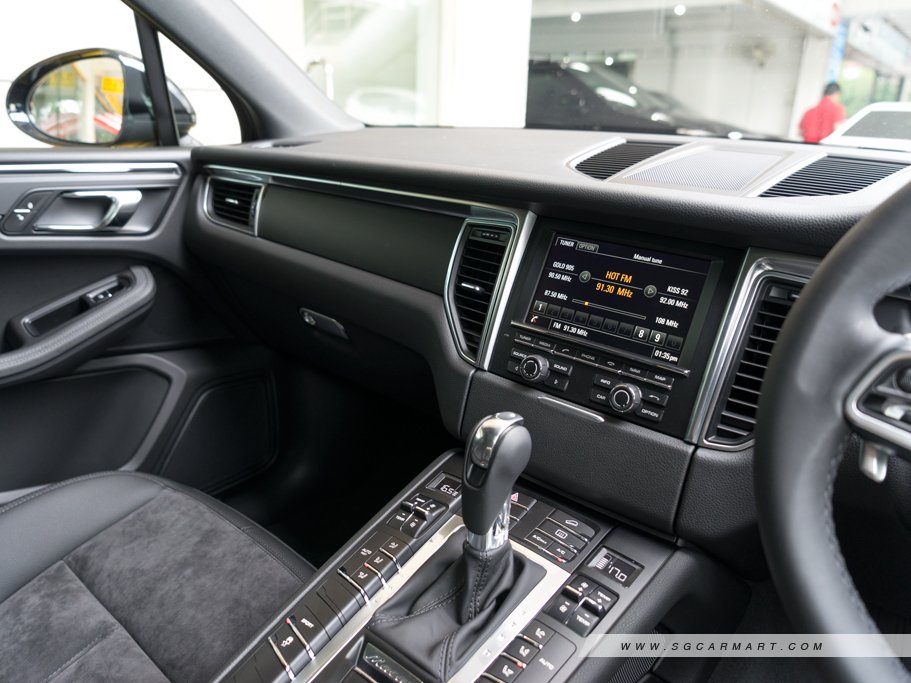 https://i.i-sgcm.com/new_cars/cars/11555/11555_g28