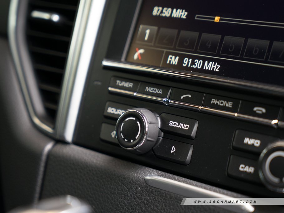 https://i.i-sgcm.com/new_cars/cars/11555/11555_g31