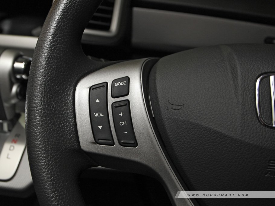 https://i.i-sgcm.com/new_cars/cars/11556/11556_g16