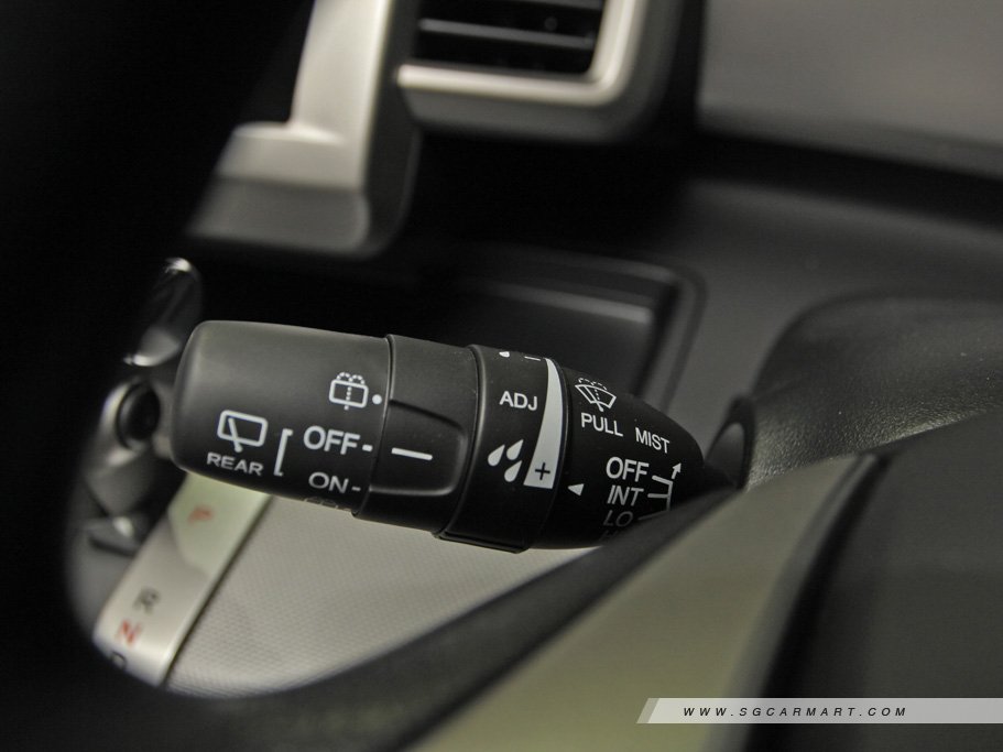 https://i.i-sgcm.com/new_cars/cars/11556/11556_g19