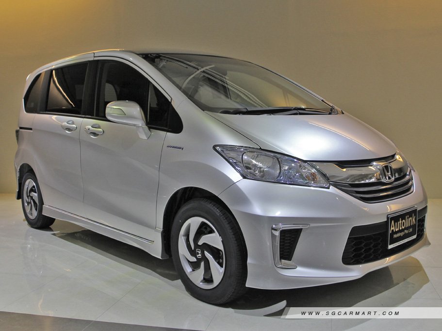 https://i.i-sgcm.com/new_cars/cars/11556/11556_g1