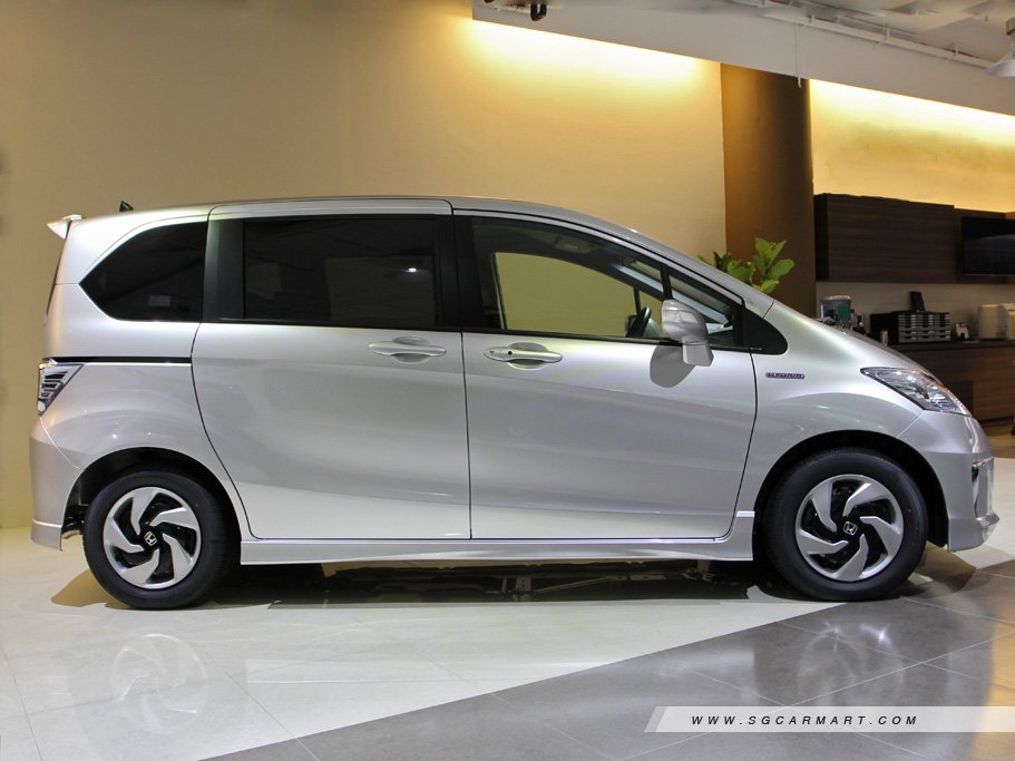 https://i.i-sgcm.com/new_cars/cars/11556/11556_g3