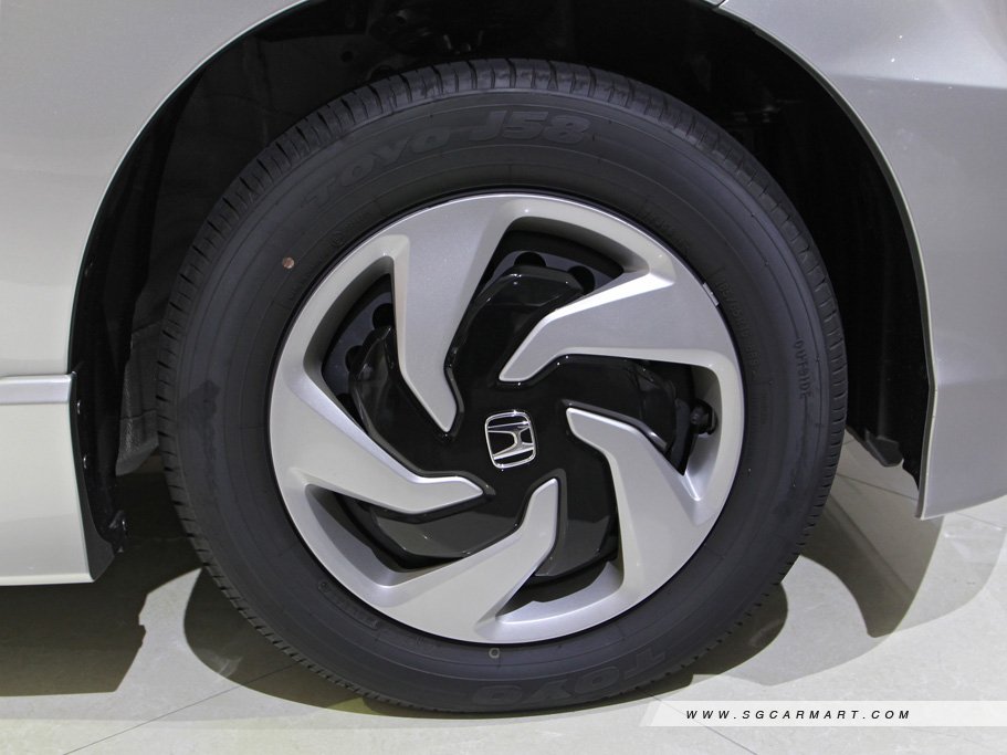 https://i.i-sgcm.com/new_cars/cars/11556/11556_g9