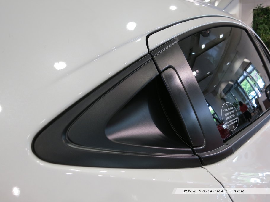 https://i.i-sgcm.com/new_cars/cars/11557/11557_g10
