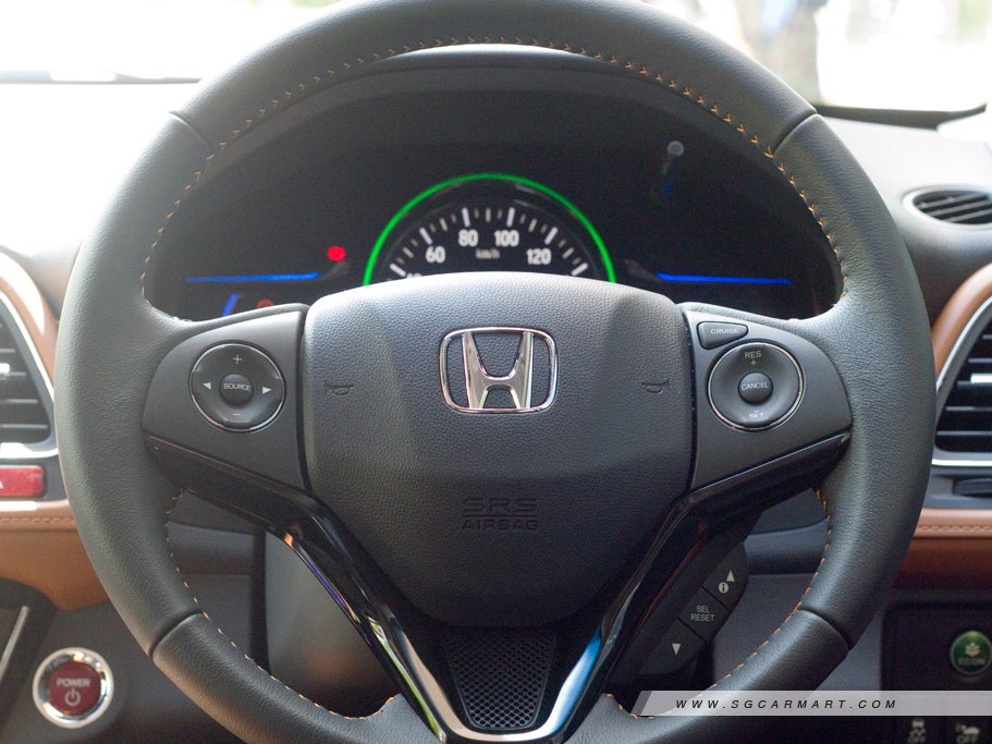 https://i.i-sgcm.com/new_cars/cars/11557/11557_g34