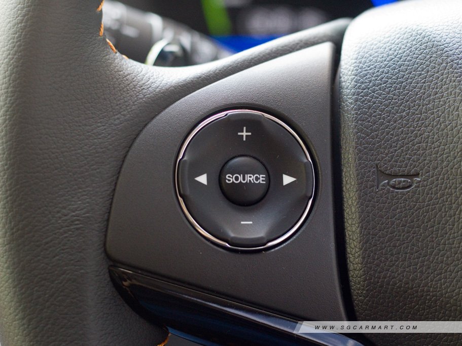 https://i.i-sgcm.com/new_cars/cars/11557/11557_g37