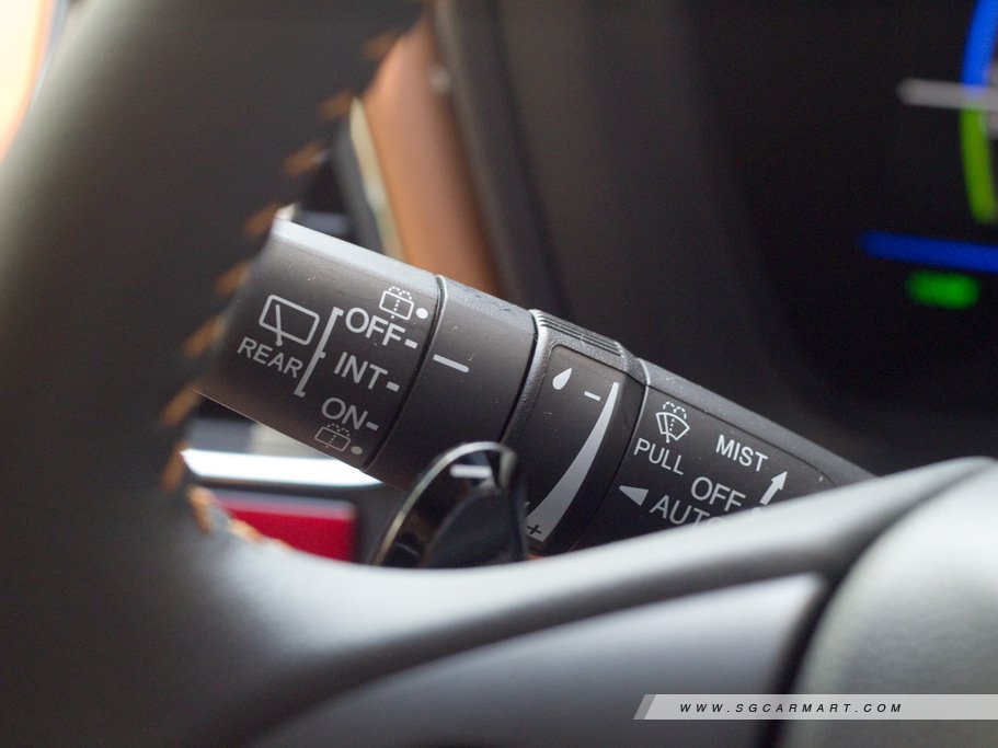 https://i.i-sgcm.com/new_cars/cars/11557/11557_g38