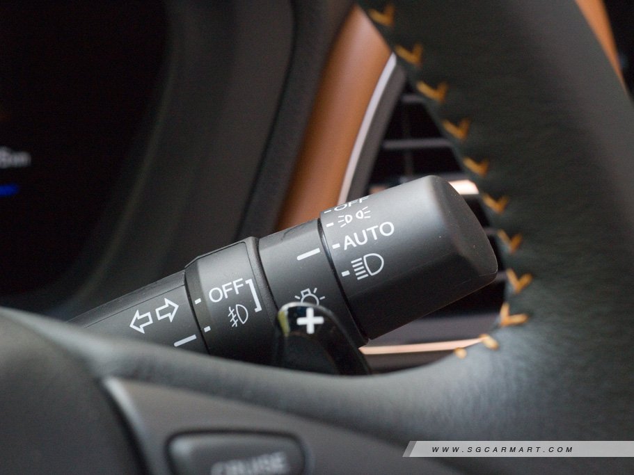 https://i.i-sgcm.com/new_cars/cars/11557/11557_g39