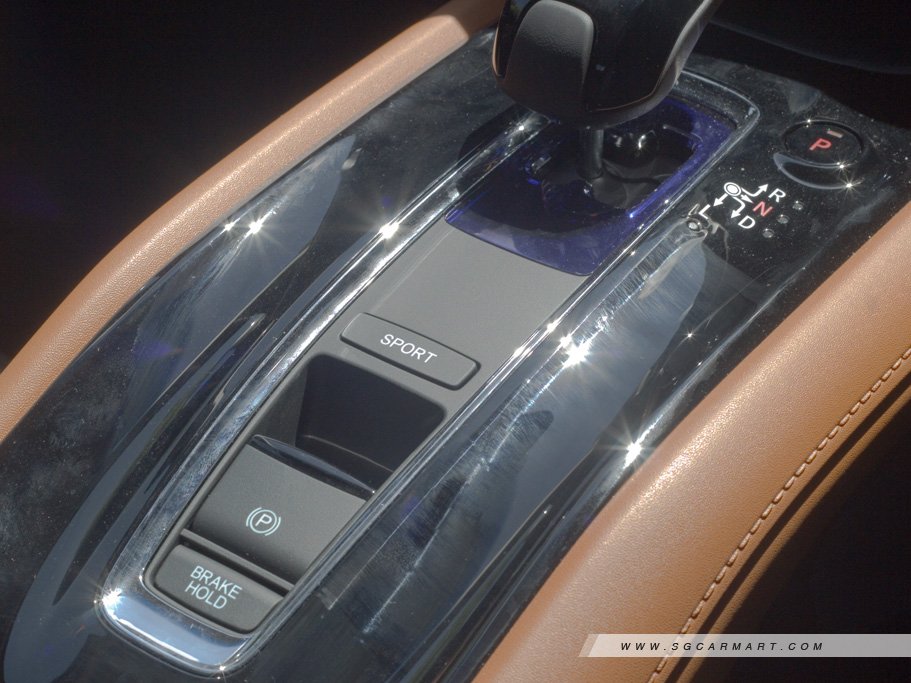 https://i.i-sgcm.com/new_cars/cars/11557/11557_g43