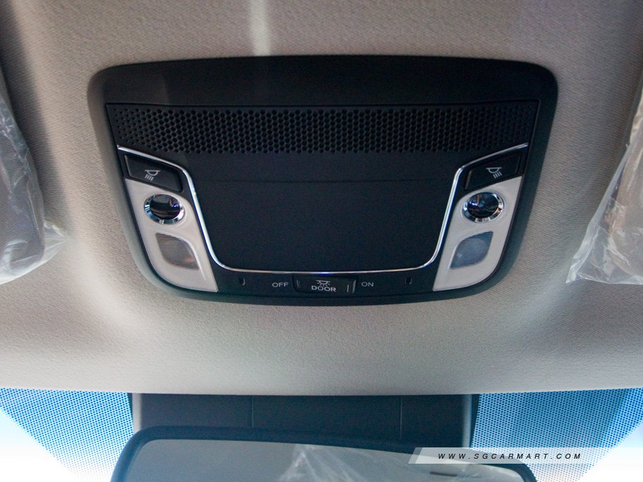 https://i.i-sgcm.com/new_cars/cars/11557/11557_g45