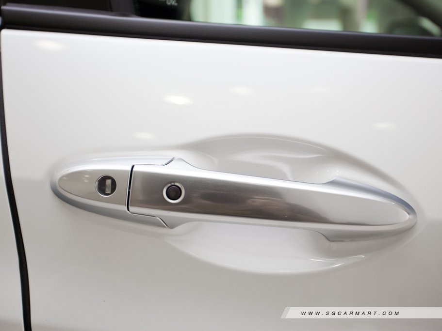 https://i.i-sgcm.com/new_cars/cars/11557/11557_g63