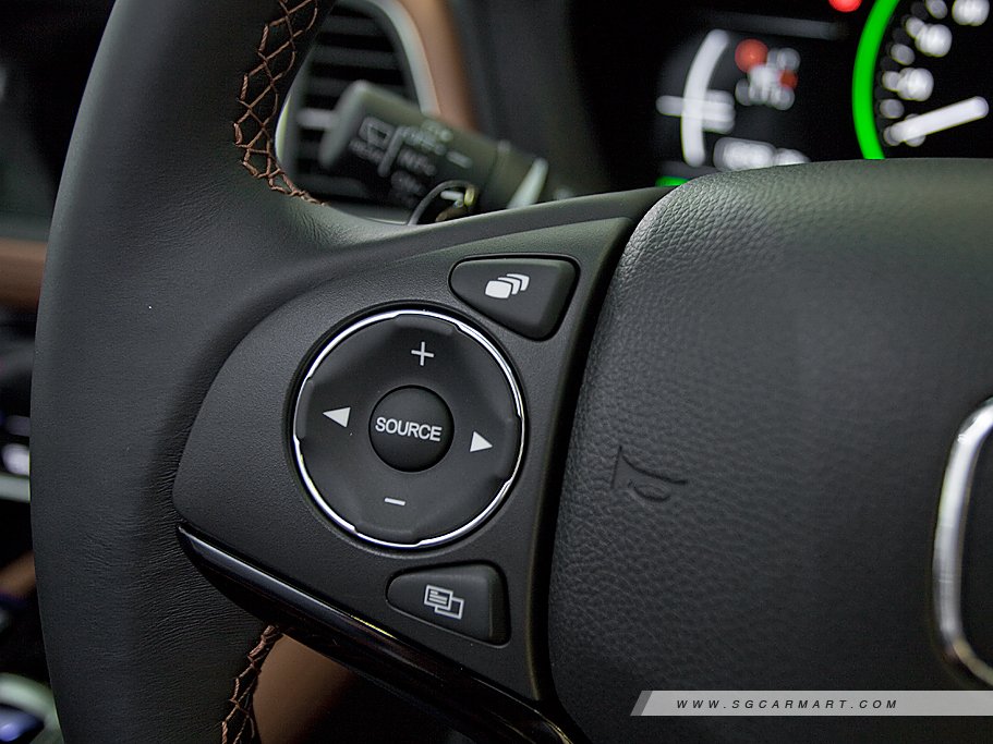 https://i.i-sgcm.com/new_cars/cars/11557/11557_g73