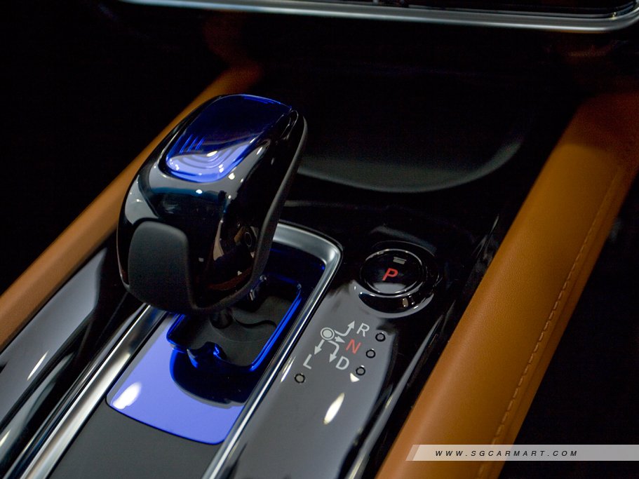 https://i.i-sgcm.com/new_cars/cars/11557/11557_g78