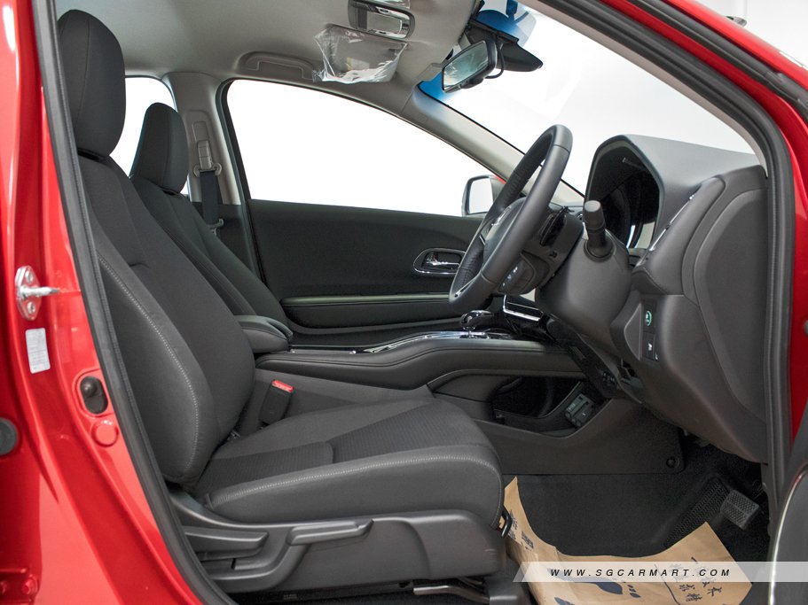 https://i.i-sgcm.com/new_cars/cars/11557/11557_g92