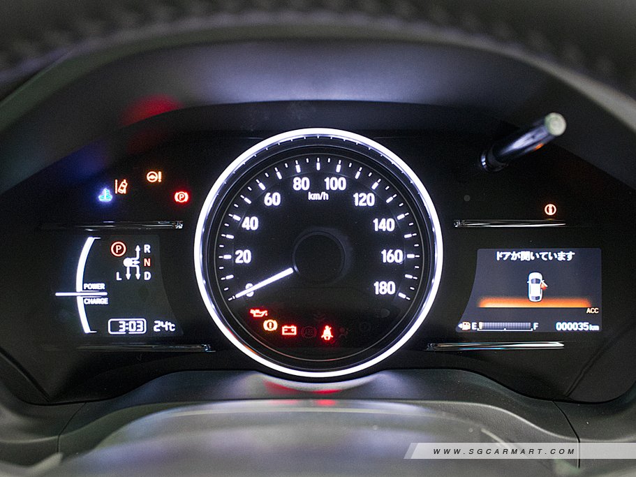 https://i.i-sgcm.com/new_cars/cars/11557/11557_g96