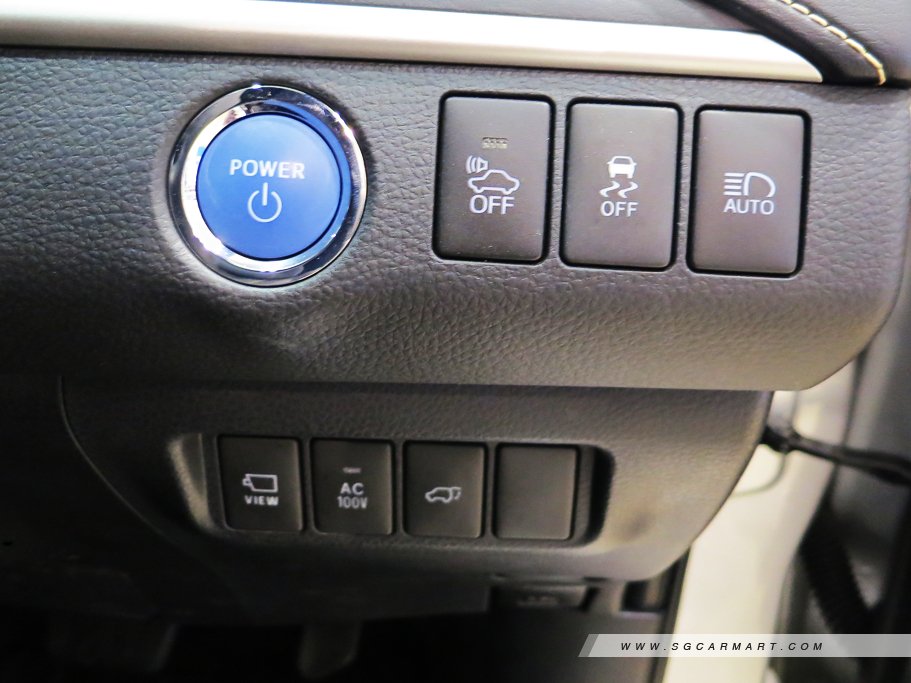 https://i.i-sgcm.com/new_cars/cars/11558/11558_g13