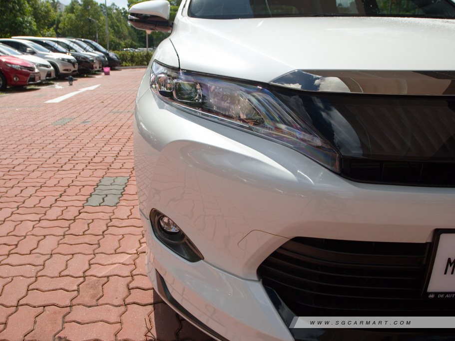 https://i.i-sgcm.com/new_cars/cars/11558/11558_g22