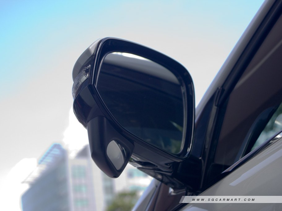 https://i.i-sgcm.com/new_cars/cars/11558/11558_g24