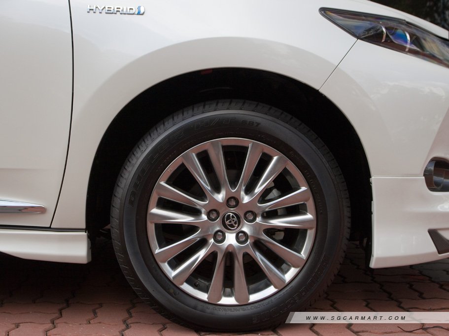 https://i.i-sgcm.com/new_cars/cars/11558/11558_g25